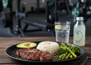 Powerlifting Recovery Starts With the Right Post-Workout Meal