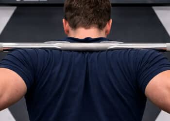 Squat Bar Position: High-Bar vs Low-Bar vs Hybrid