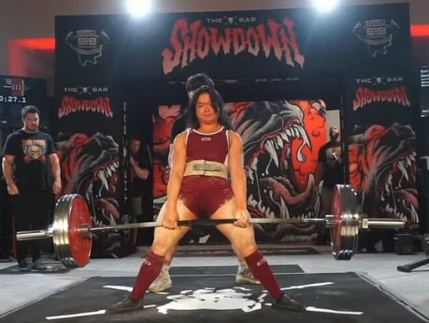 Keri Smith's 485.02lbs deadlift at the 2026 PLU The Bar Showdown