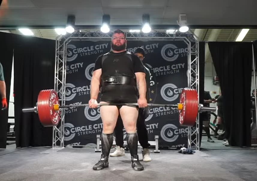Devon Burdette Deadlifts 302.5 kg at the 2026 Circle City Open