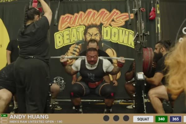 Andy Huang squats 365 kg at the SBSC Bummy’s Beatdown 3 Powerlifting Meet